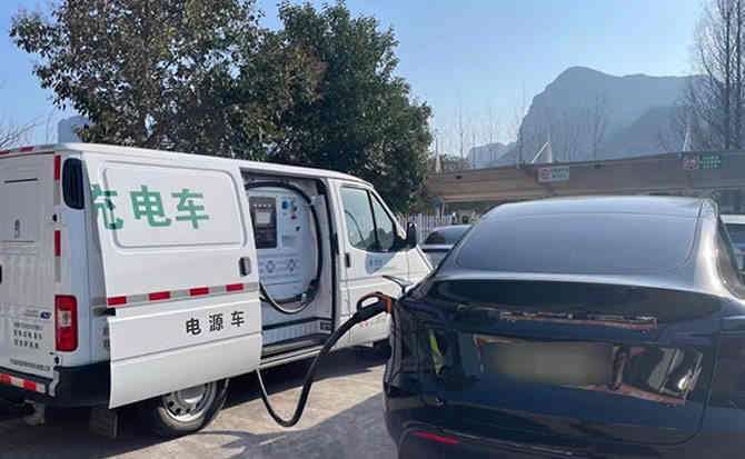 土右旗汽车搭电